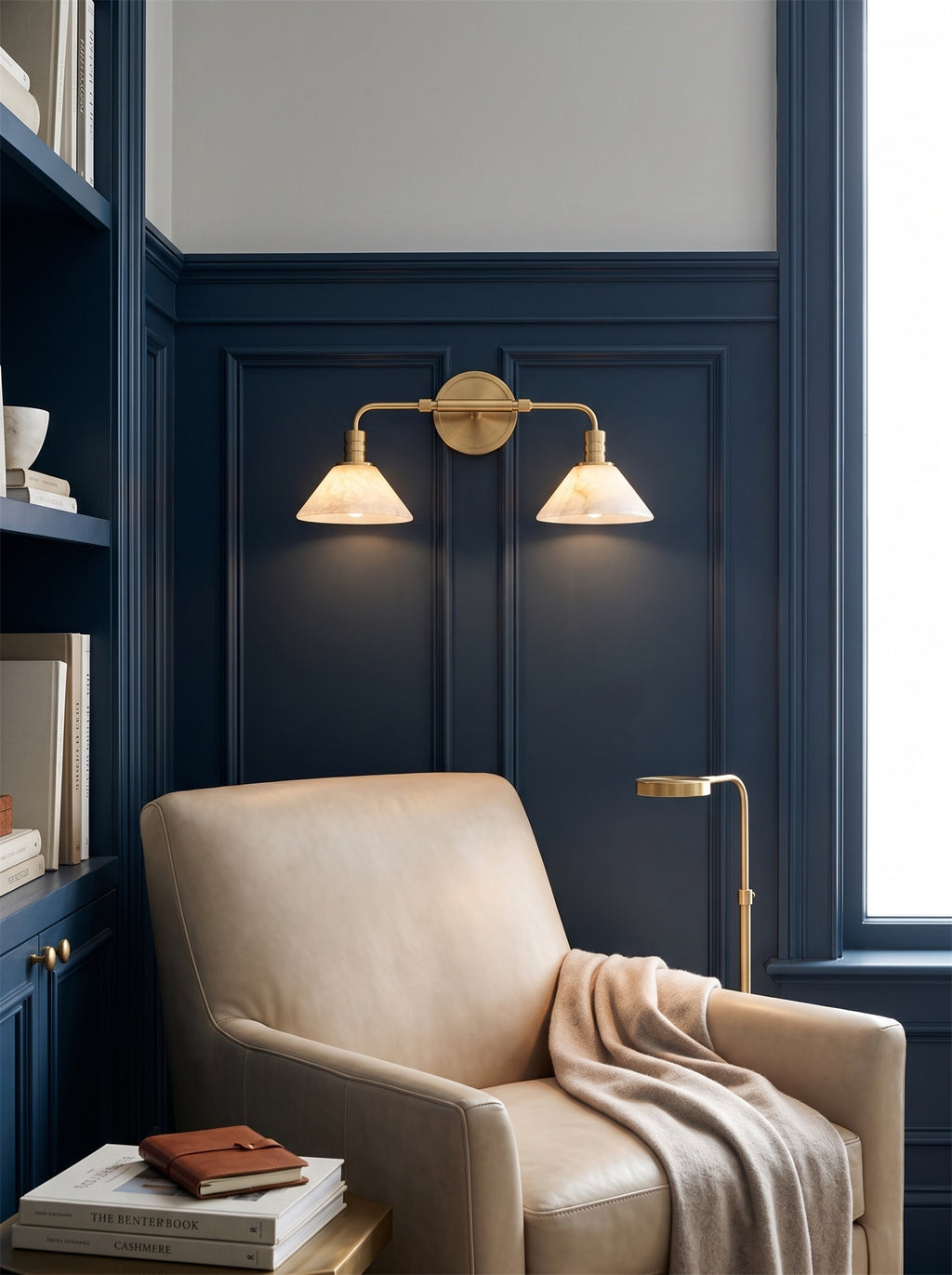Katelin Alabaster Wall Sconce – detail 4